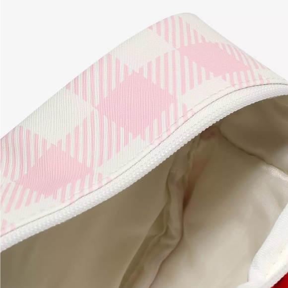 Strawberry Shortcake & Orange Blossom Heart Makeup Bag - Picture 3 of 3